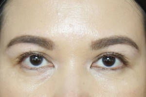 Benefit-They're-Real-Tinted-Eyelash-Primer-After1