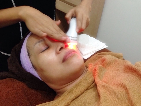 Hikari Facial Treatment