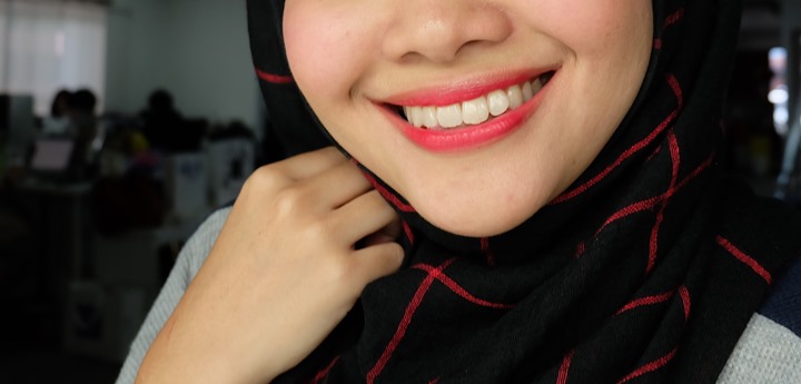 memilih-warna-foundation-hijab-1