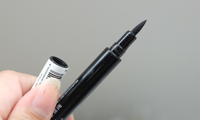 Revlon ColorStay Liquid Eye Pen-5
