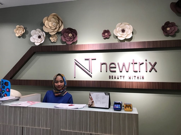 Newtrix 1 receptionist area
