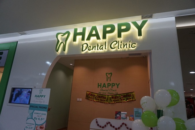 memutihkan-gigi-happy-dental-dokter-5