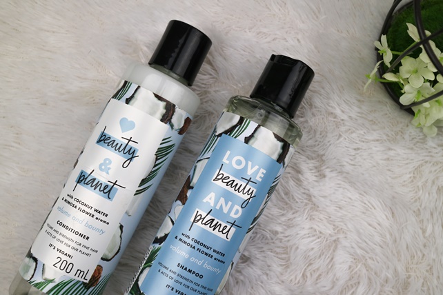 Review Love Beauty & Planet Shampoo & Conditioner (4)