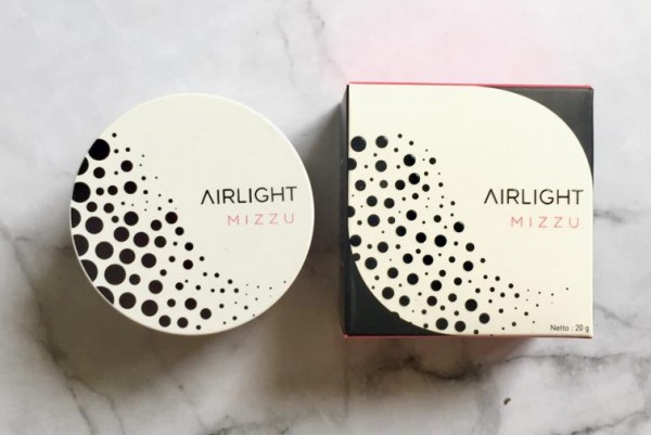  Review  Mizzu Airlight Bedak Tabur Lokal yang  Bagus  dan 