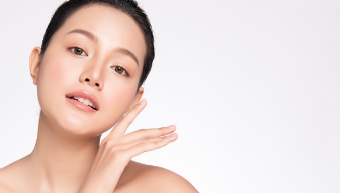 5 Alasan Kenapa Harus Pakai Cleansing Oil sebagai First Cleanser